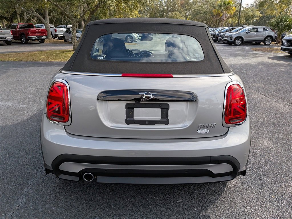 Used 2024 MINI Cooper Classic image 5