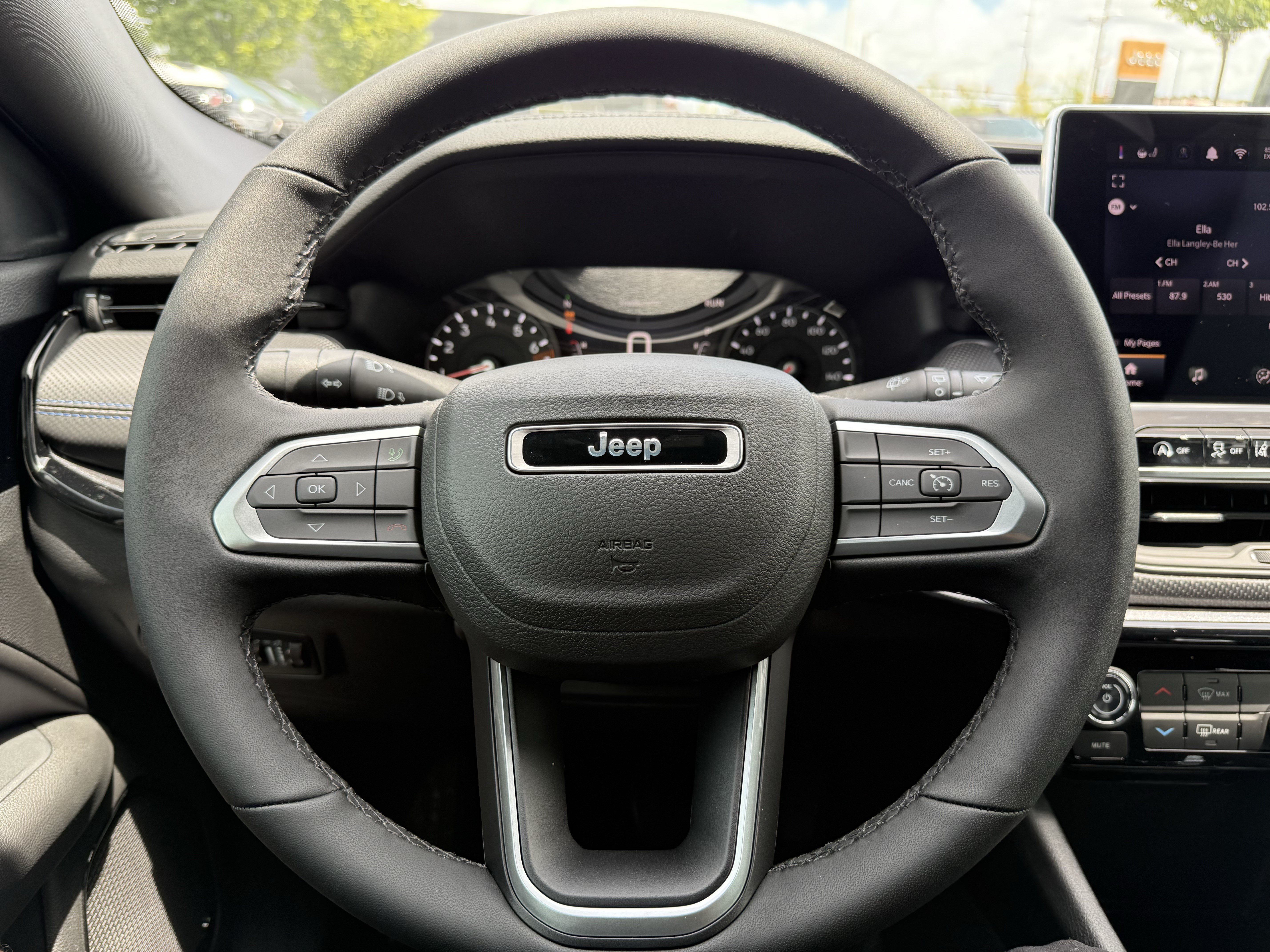 New 2026 Jeep Compass Latitude AWD/4WD image 17