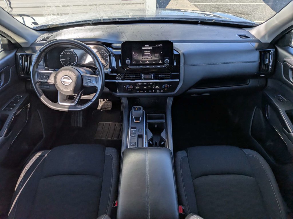 Used 2024 Nissan Pathfinder SV FWD image 13