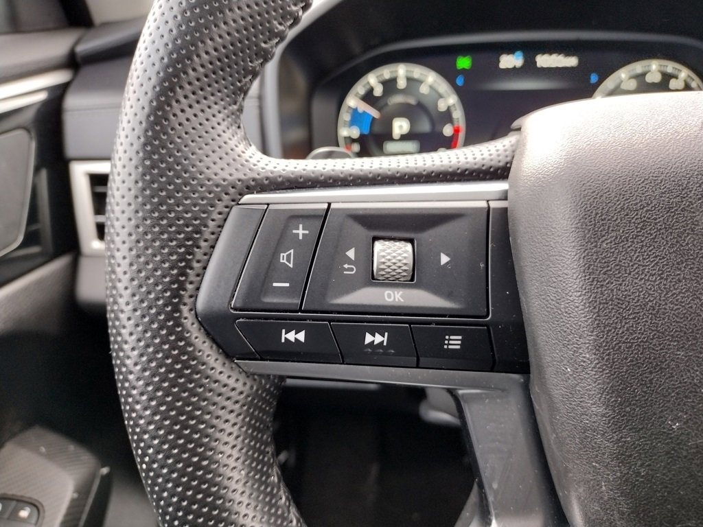 Used 2024 Mitsubishi Outlander SE Black Edition image 24