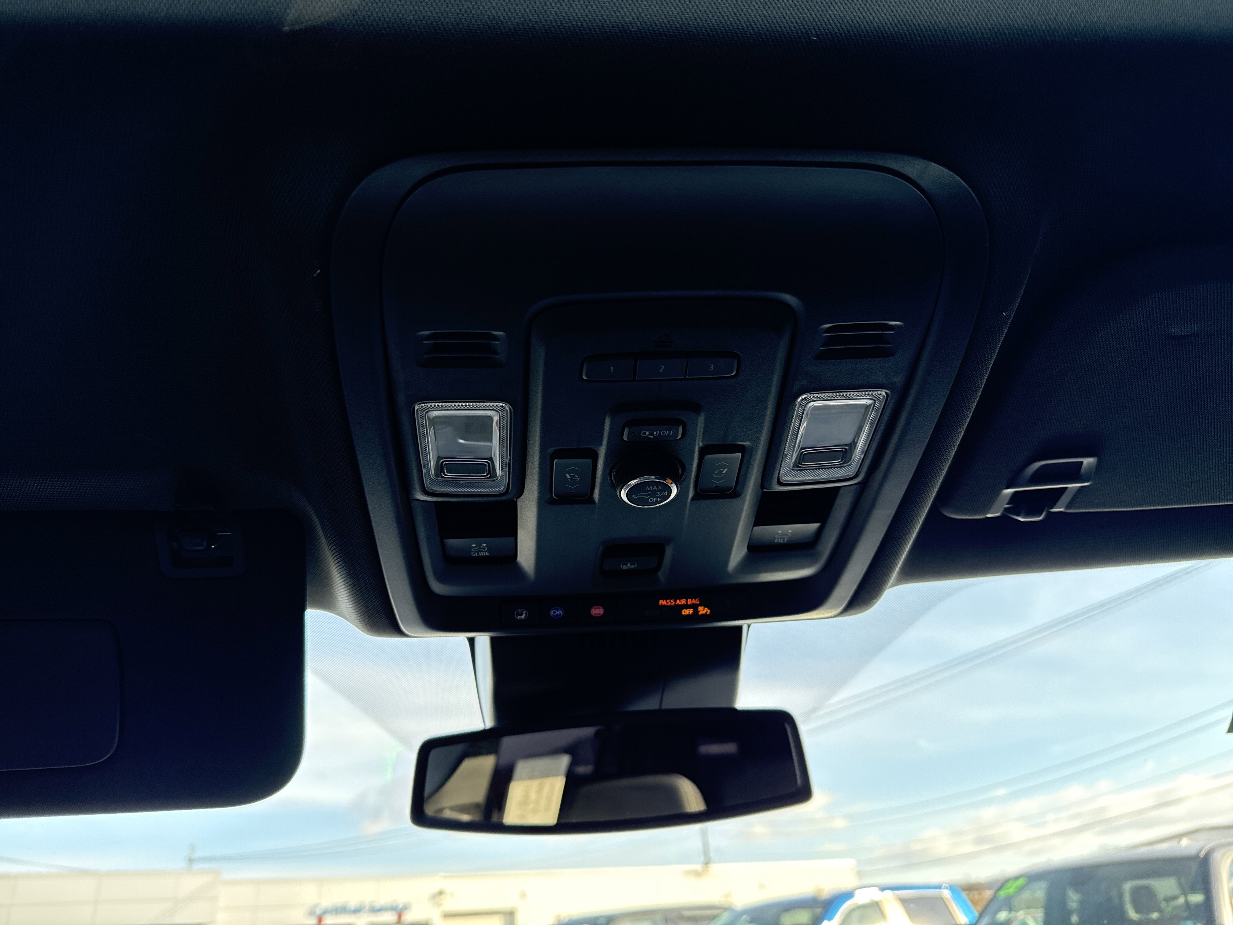 Used 2024 Chevrolet Tahoe Z71 w/ Z71 Off-Road Package image 29