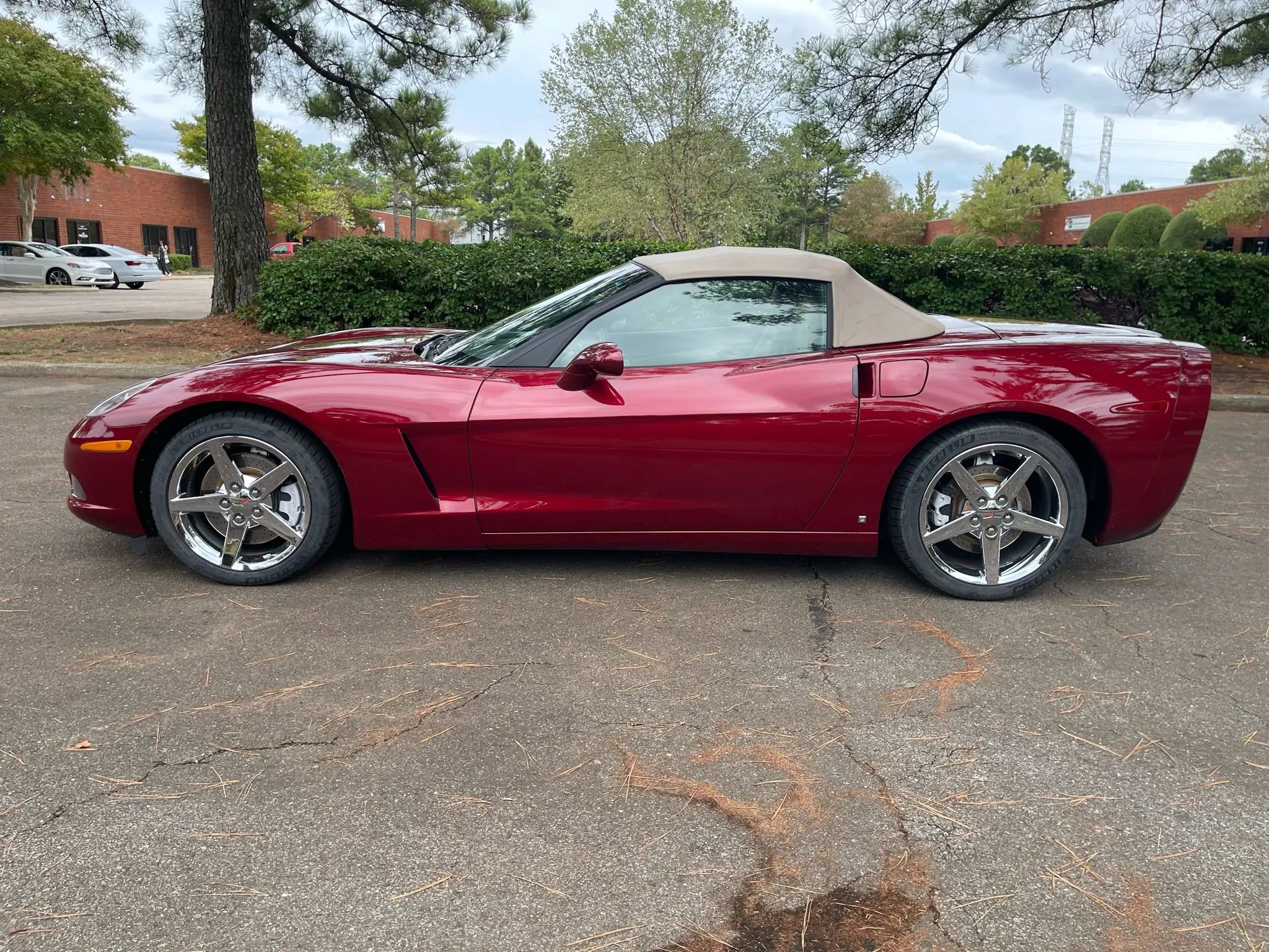 Used 2007 Chevrolet Corvette Convertible w/ Preferred Equipment Group image 5