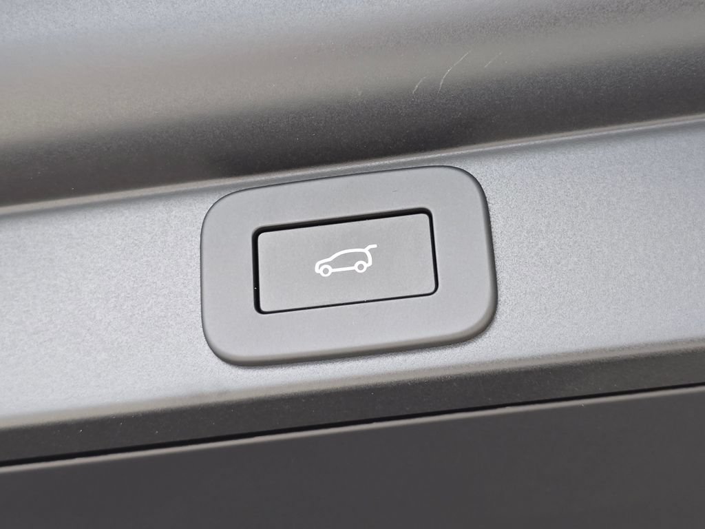 New 2026 Land Rover Range Rover SE AWD/4WD image 13