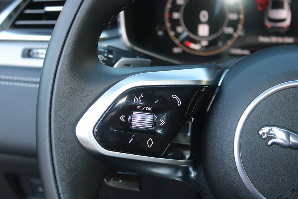 Used 2024 Jaguar F-PACE R-Dynamic S image 14