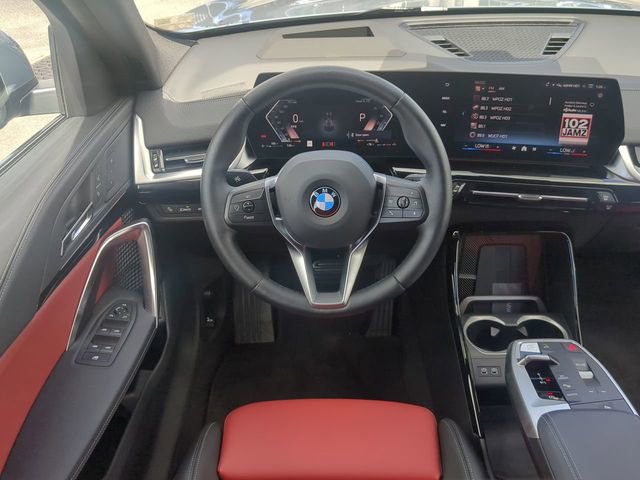 Used 2025 BMW X2 xDrive28i w/ Technology Package image 19
