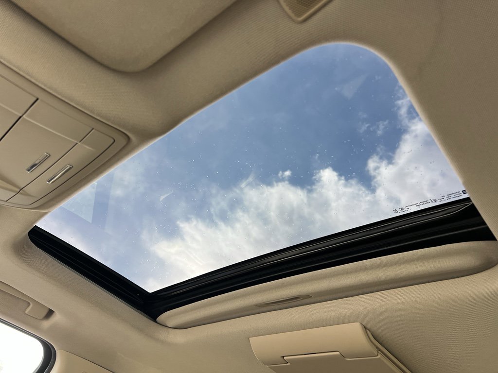 Used 2020 GMC Yukon XL SLT w/ Open Road Package image 29