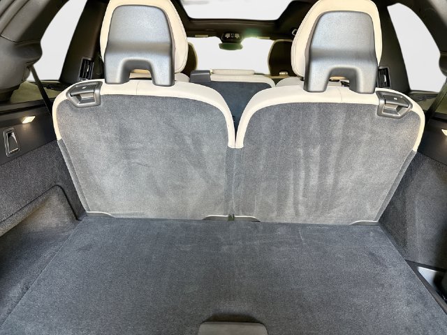 Certified 2026 Volvo XC90 B6 Plus AWD/4WD image 24