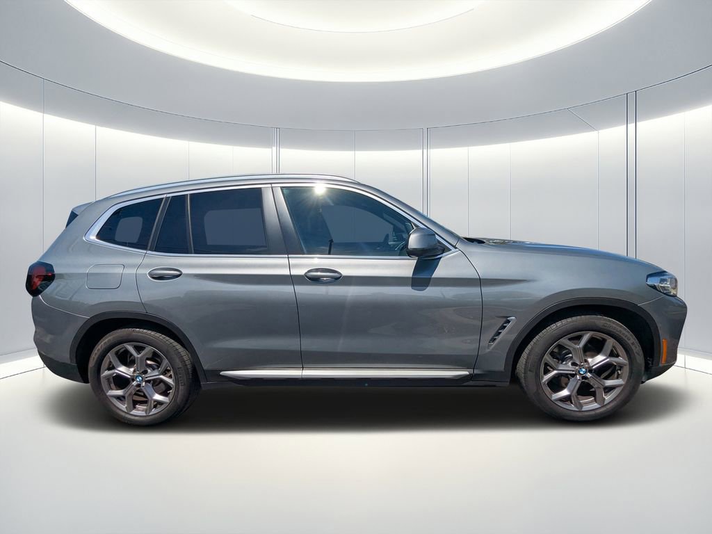 Used 2024 BMW X3 sDrive30i image 3