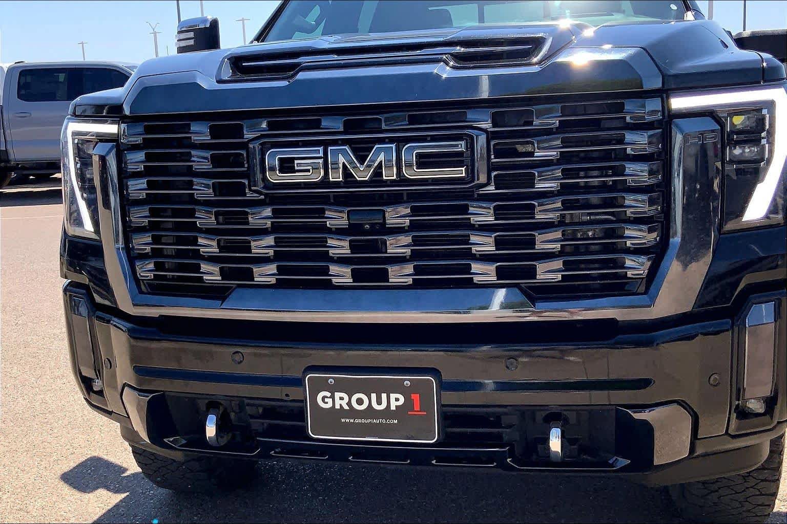 Used 2024 GMC Sierra 2500 Denali Ultimate AWD/4WD image 30