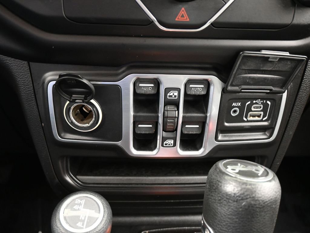 Used 2018 Jeep Wrangler Unlimited Sport S image 22