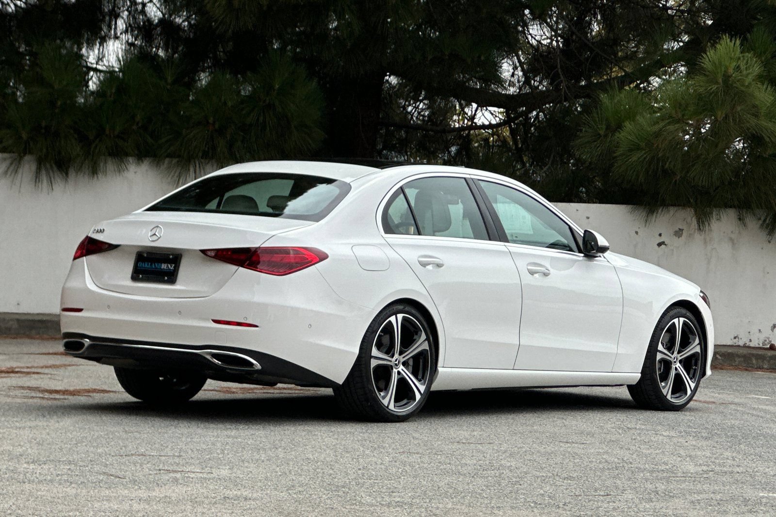 Certified 2022 Mercedes-Benz C 300 Sedan image 4