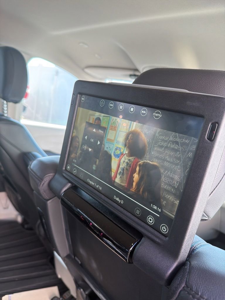 Used 2021 Chrysler Pacifica Touring-L w/ Uconnect Theater Family Group image 13