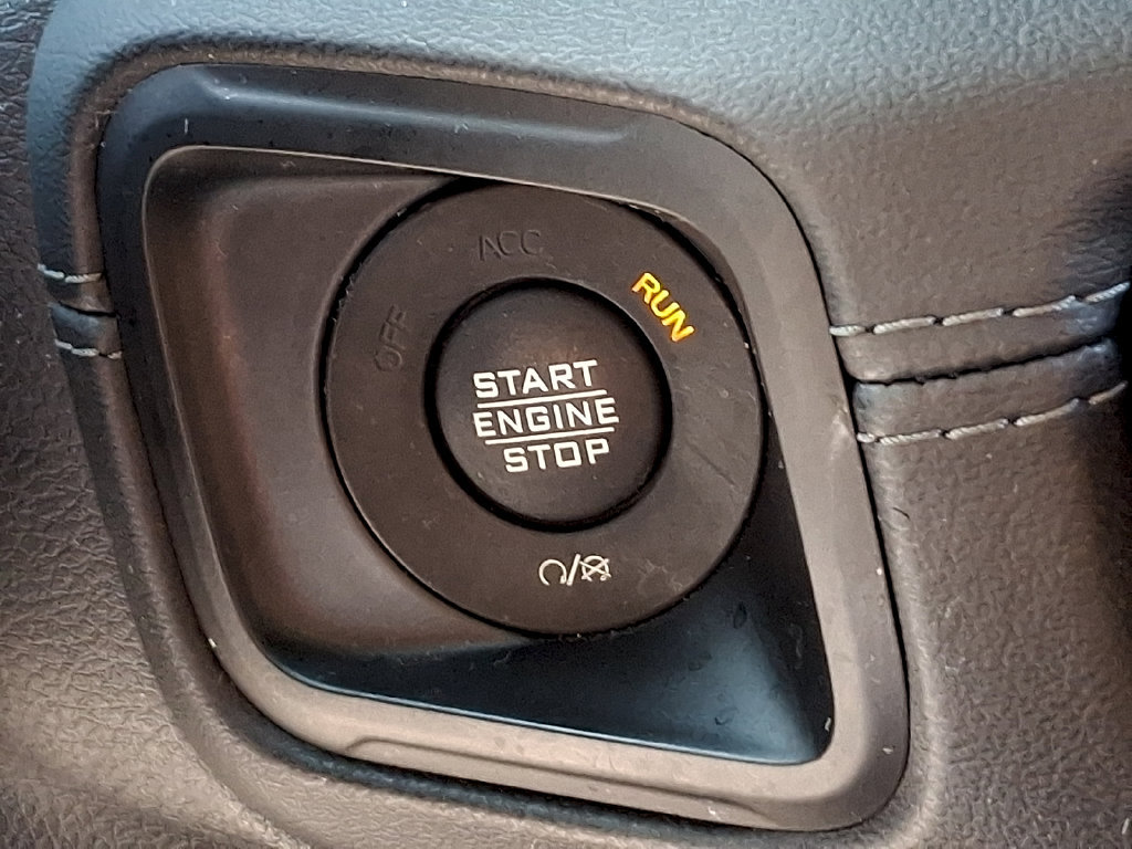 Used 2024 Jeep Wrangler Unlimited Sahara AWD/4WD image 22