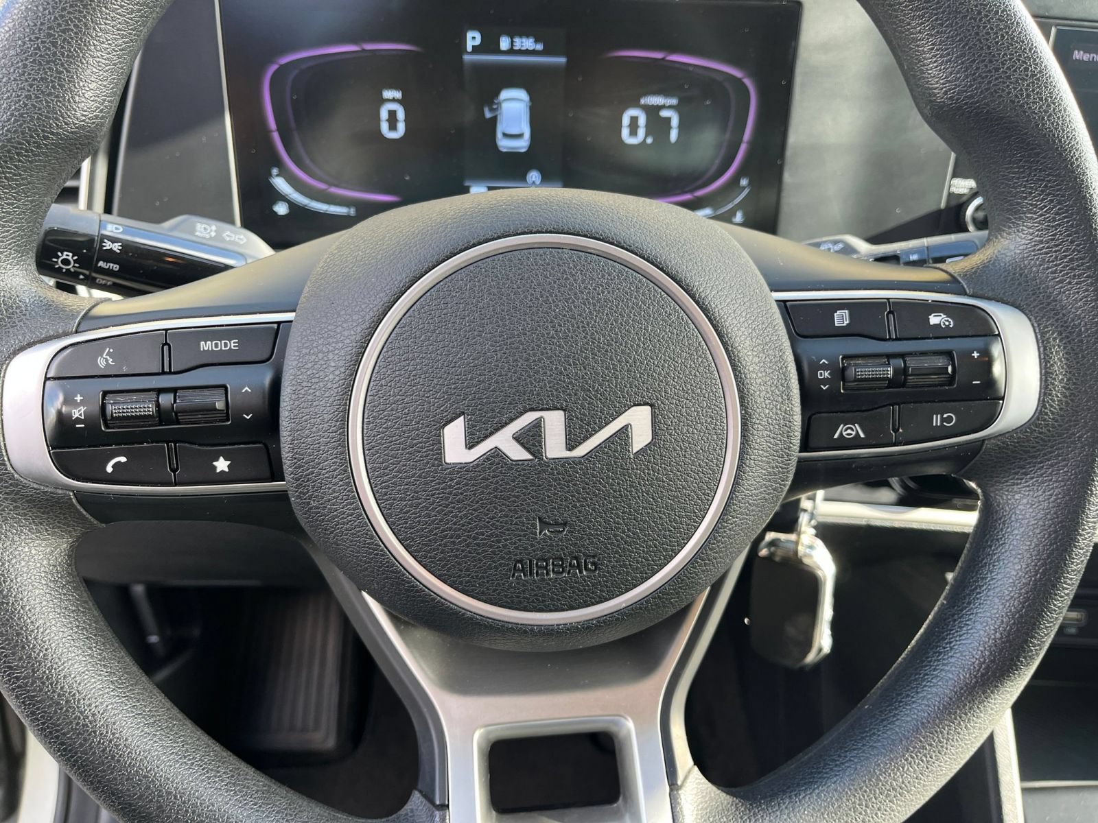 Used 2025 Kia Sportage LX FWD image 27