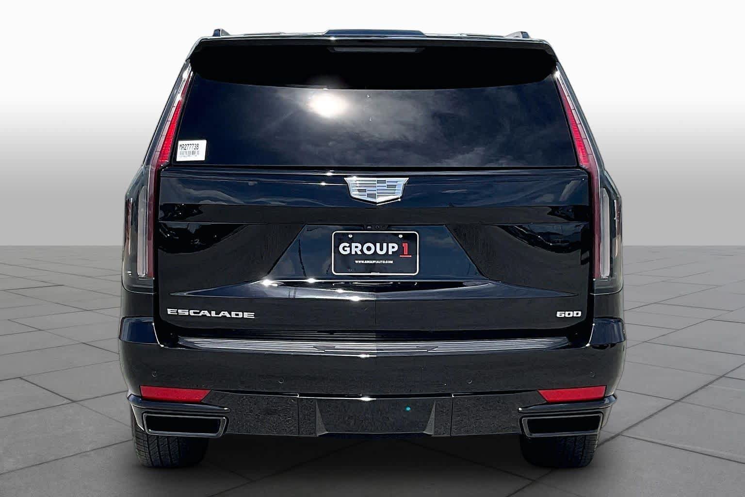 Used 2021 Cadillac Escalade ESV Sport Platinum AWD/4WD image 5