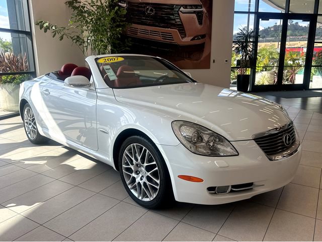 Used 2007 Lexus SC 430 Convertible image 2