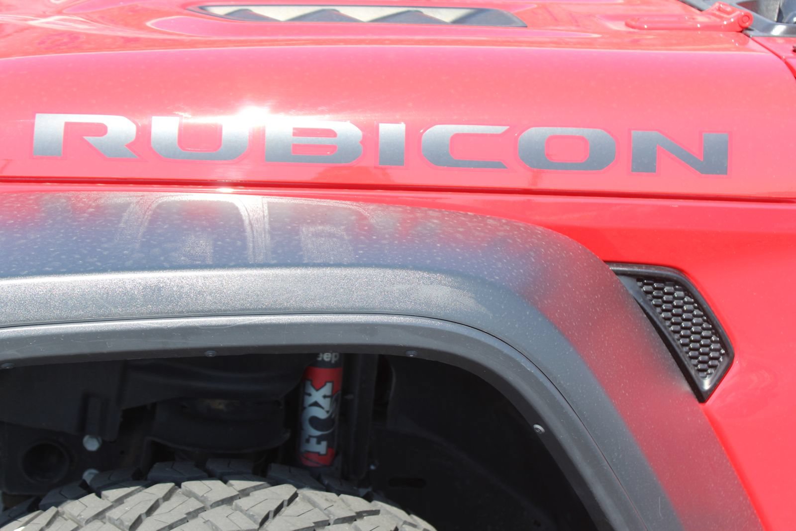 Used 2020 Jeep Gladiator Rubicon AWD/4WD image 3