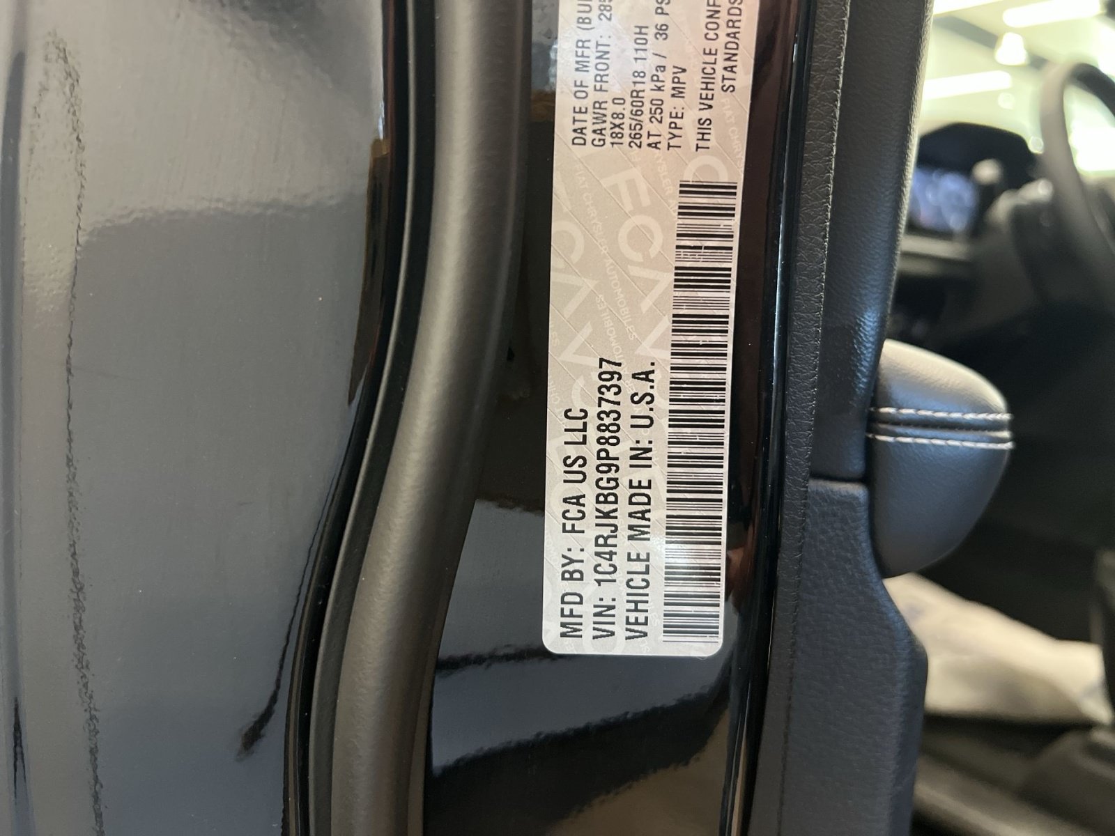 Used 2023 Jeep Grand Cherokee L Limited AWD/4WD image 28