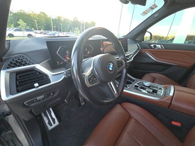 Used 2023 BMW X7 M60i w/ Executive Package image 12