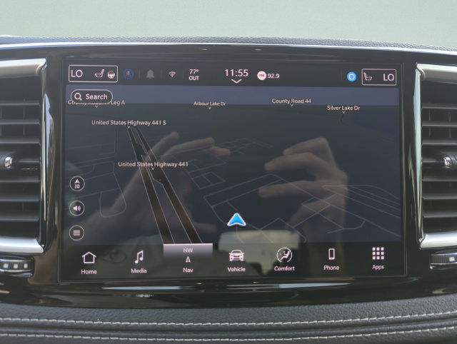 Used 2024 Chrysler Pacifica Limited FWD image 37