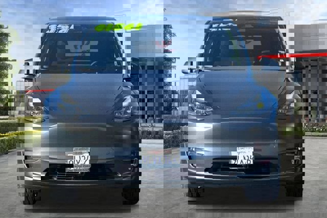 Used 2024 Tesla Model Y Performance image 10
