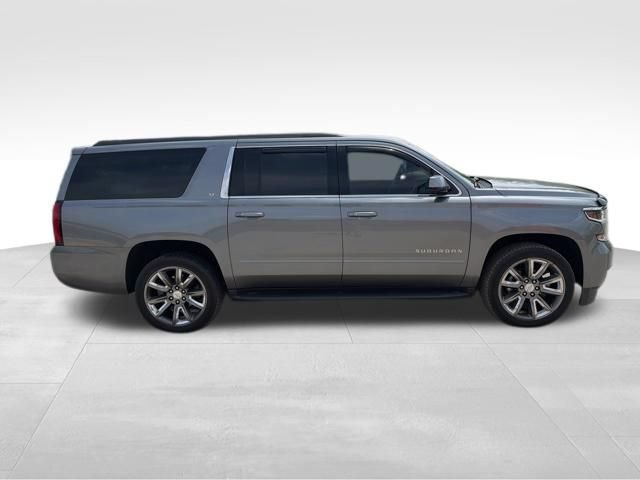 Used 2019 Chevrolet Suburban LT RWD image 4