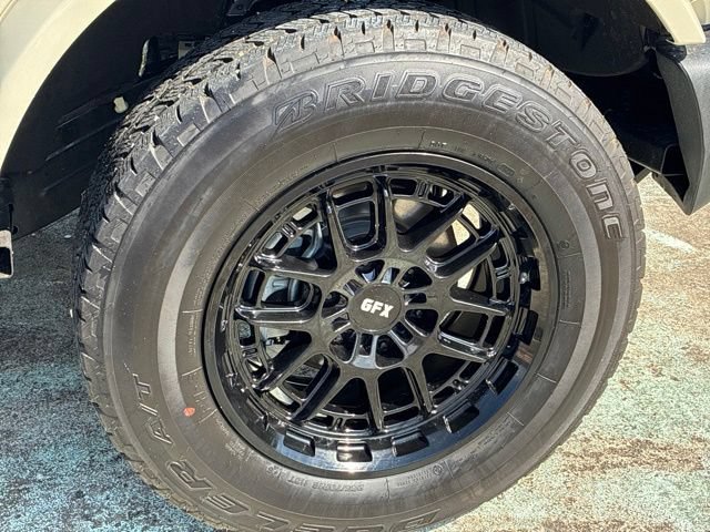 Used 2025 Ford Bronco Outer Banks AWD/4WD image 17