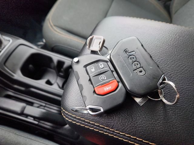 Used 2025 Jeep Wrangler Sahara 4xe w/ Safety Group image 48