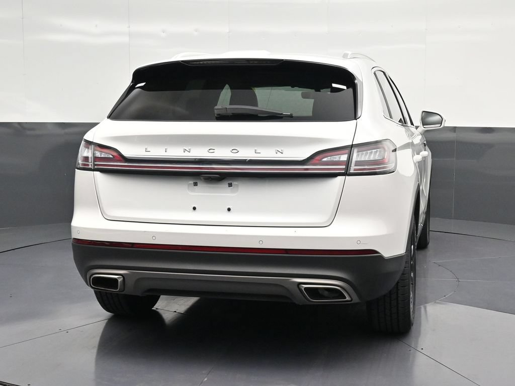 Used 2023 Lincoln Nautilus Reserve FWD image 2
