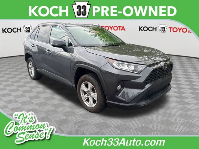 Used 2021 Toyota RAV4 XLE AWD/4WD image 1