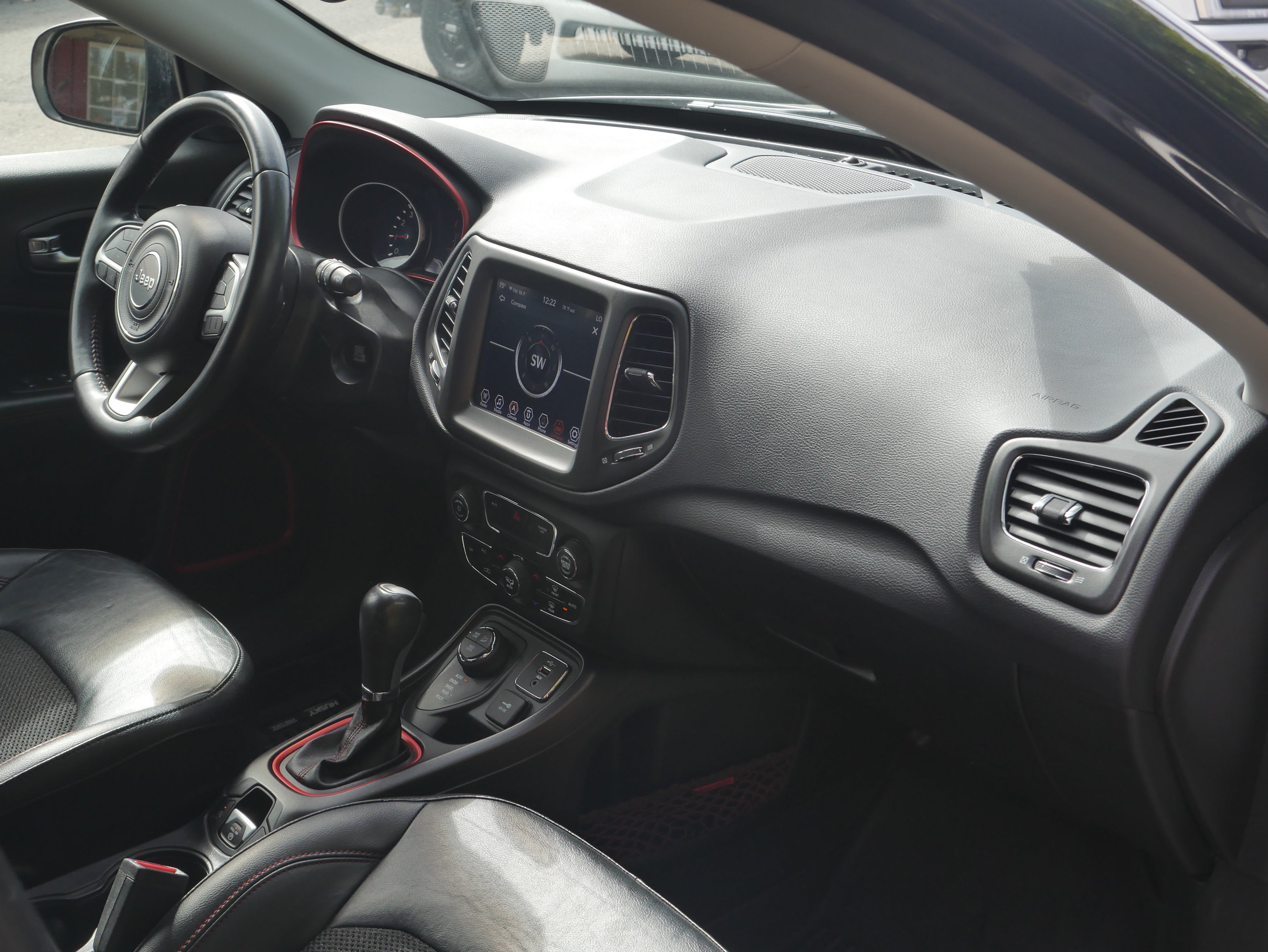 Used 2019 Jeep Compass Trailhawk AWD/4WD image 26