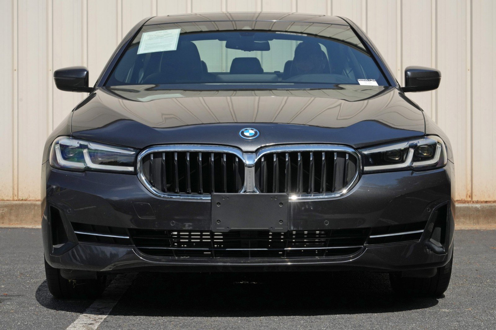 Used 2022 BMW 530e w/ Premium Package RWD image 7