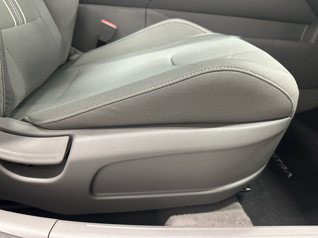 Used 2025 Hyundai Elantra SEL image 53