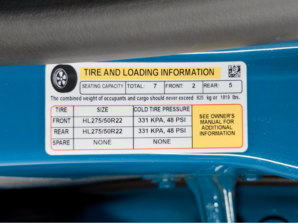 Used 2025 Rivian R1S Adventure AWD/4WD image 30