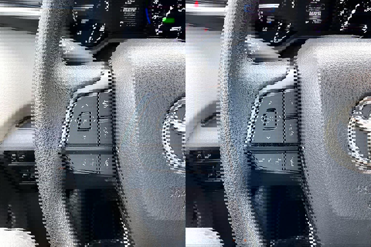 Certified 2023 Toyota Sienna LE image 23