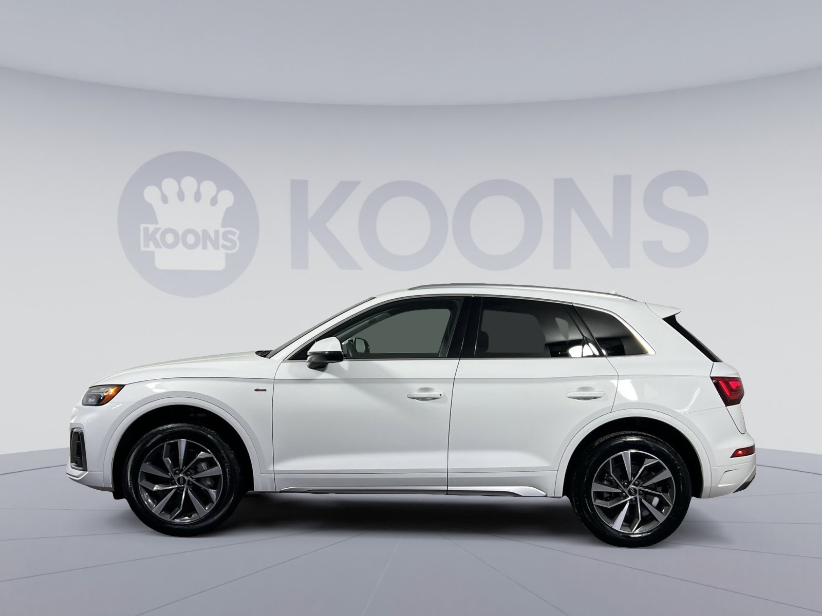 Used 2024 Audi Q5 2.0T Premium Plus image 2