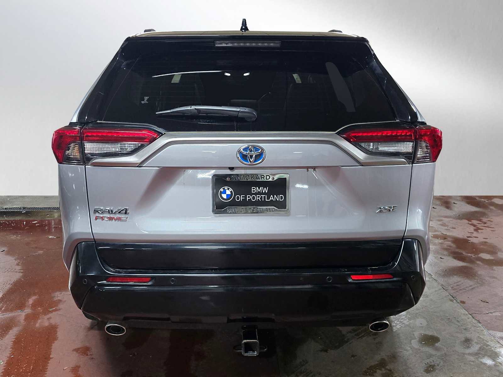 Used 2024 Toyota RAV4 XSE w/ Premium Package image 4