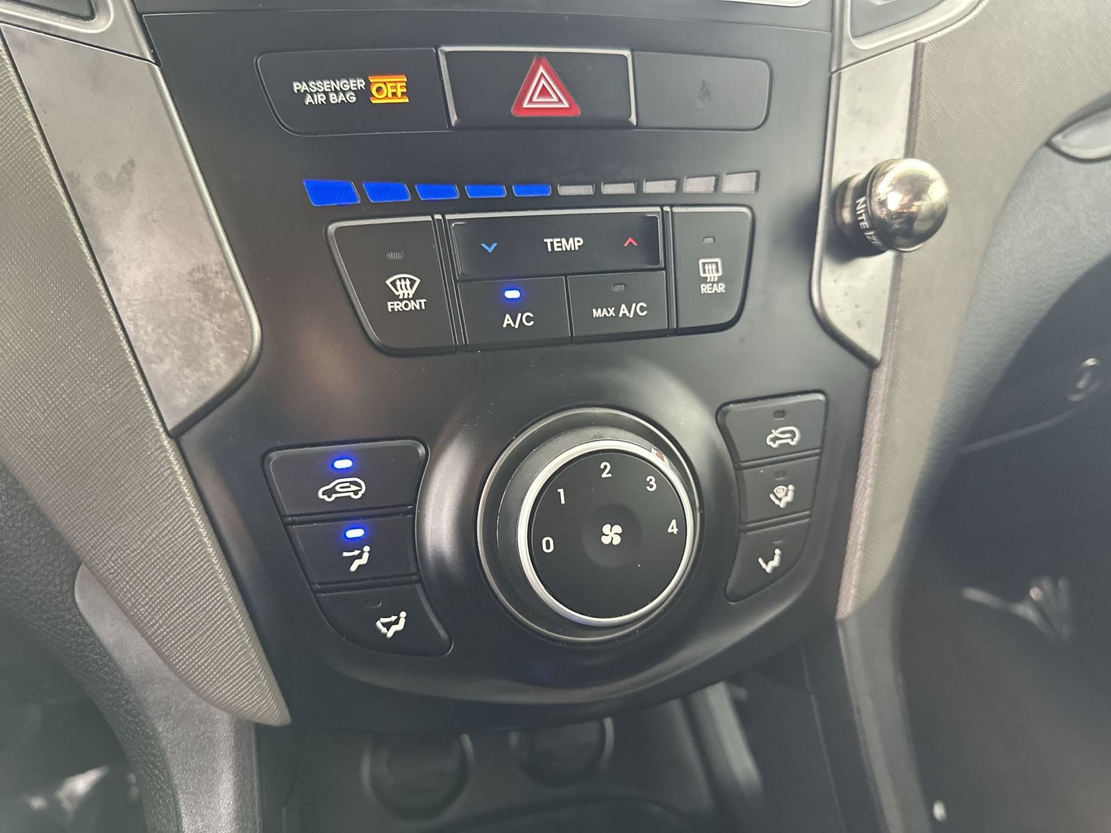 Used 2017 Hyundai Santa Fe Sport AWD/4WD image 19