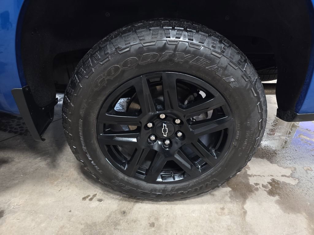 Certified 2023 Chevrolet Silverado 1500 RST AWD/4WD image 36