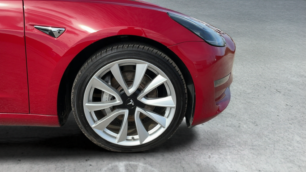 Used 2018 Tesla Model 3 Long Range AWD/4WD image 22