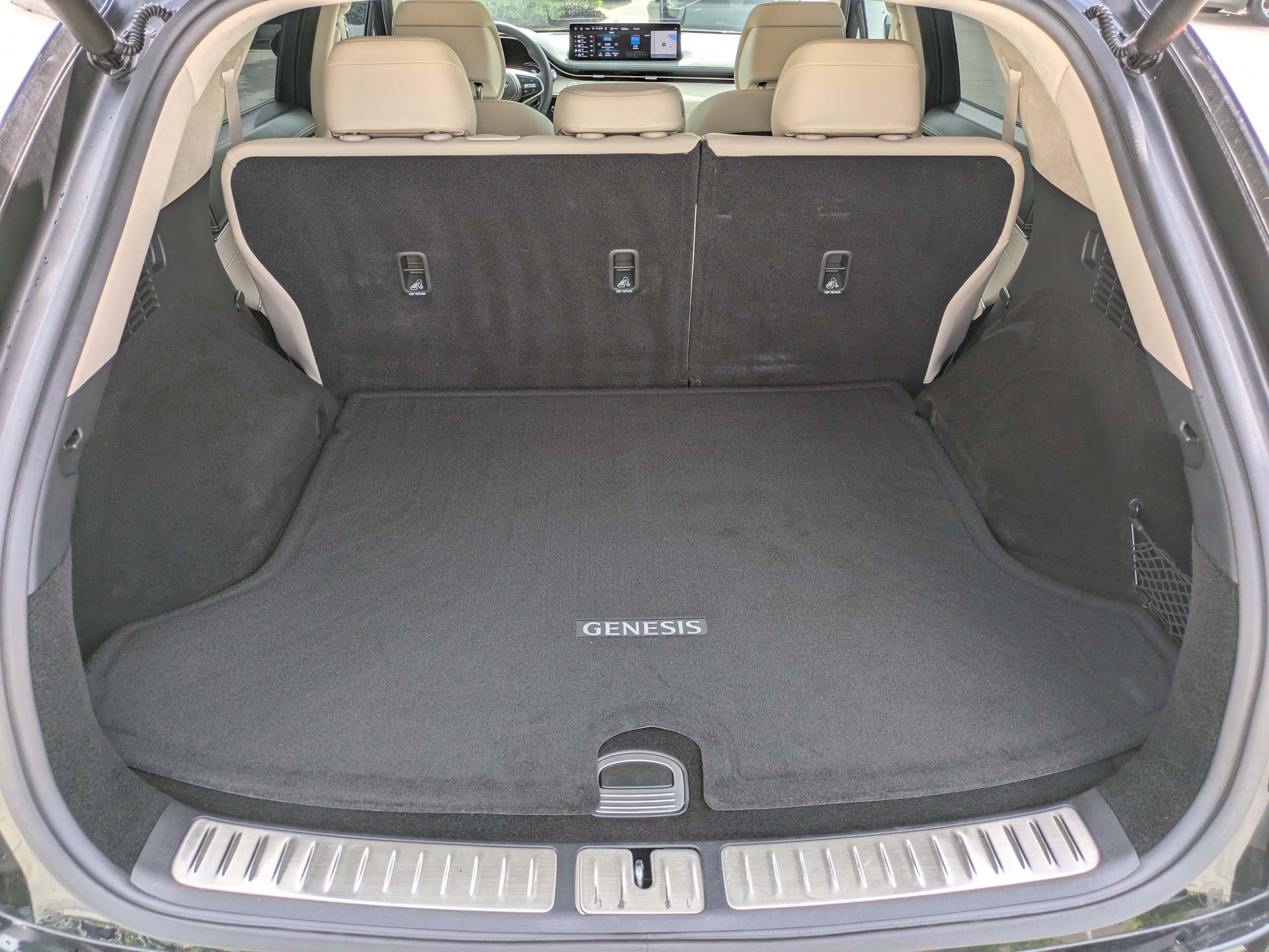 Certified 2022 Genesis GV70 3.5T Sport w/ Sport Advanced Package AWD/4WD image 11