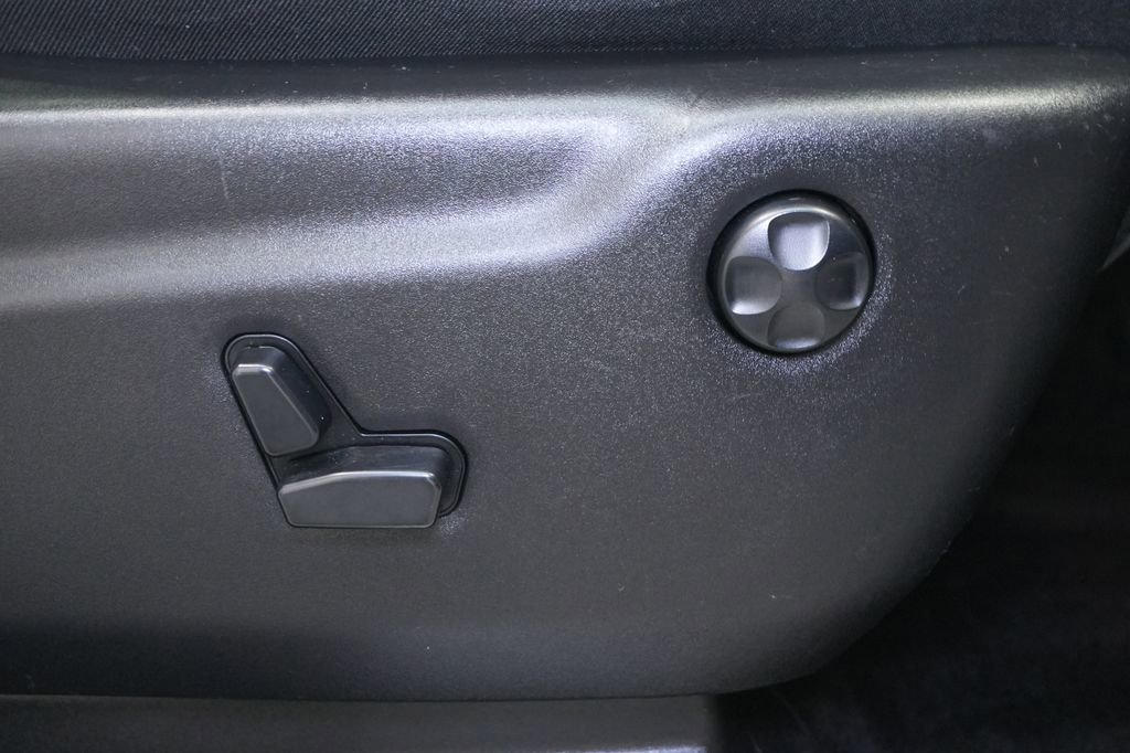Used 2018 Jeep Grand Cherokee High Altitude image 34