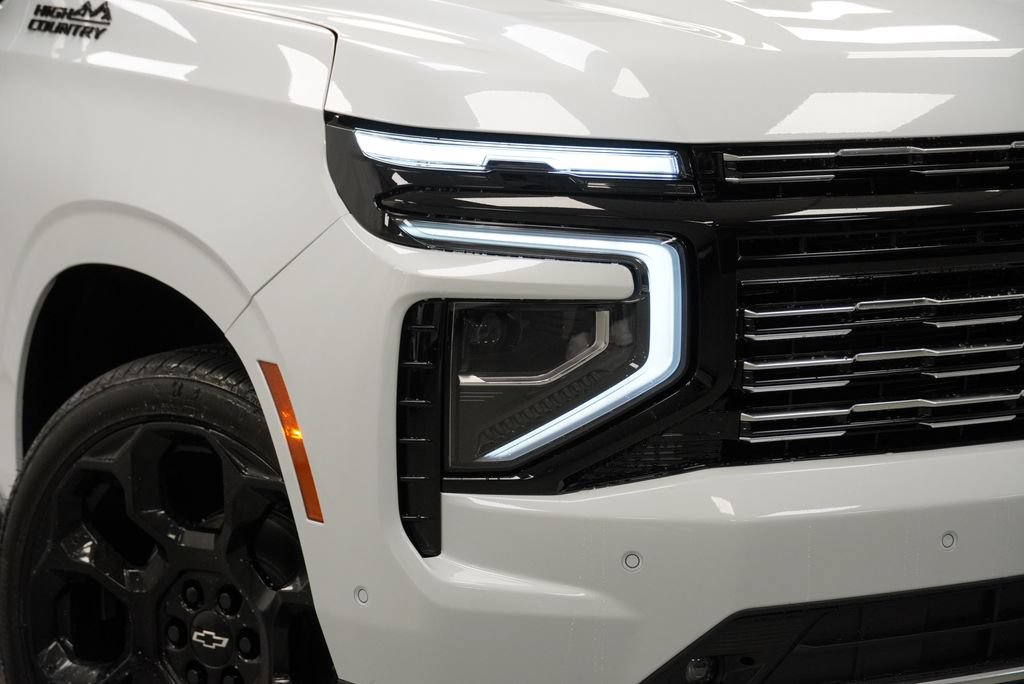 Used 2026 Chevrolet Tahoe High Country AWD/4WD image 35