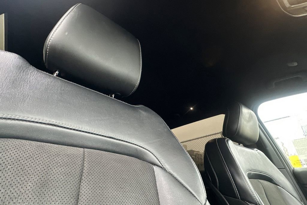 Used 2021 Jeep Grand Cherokee L Laredo image 18