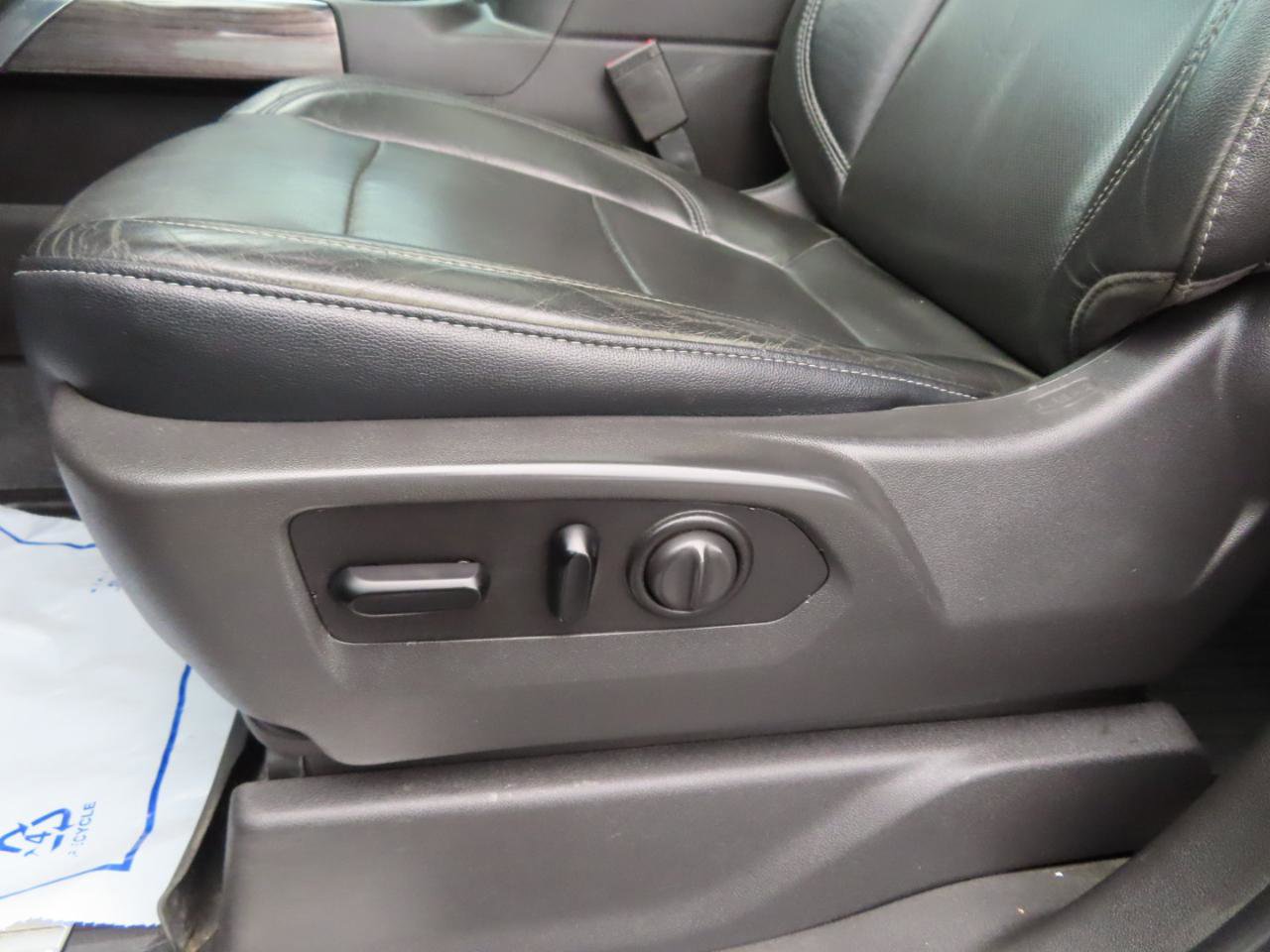 Used 2020 Chevrolet Silverado 2500 LTZ image 31