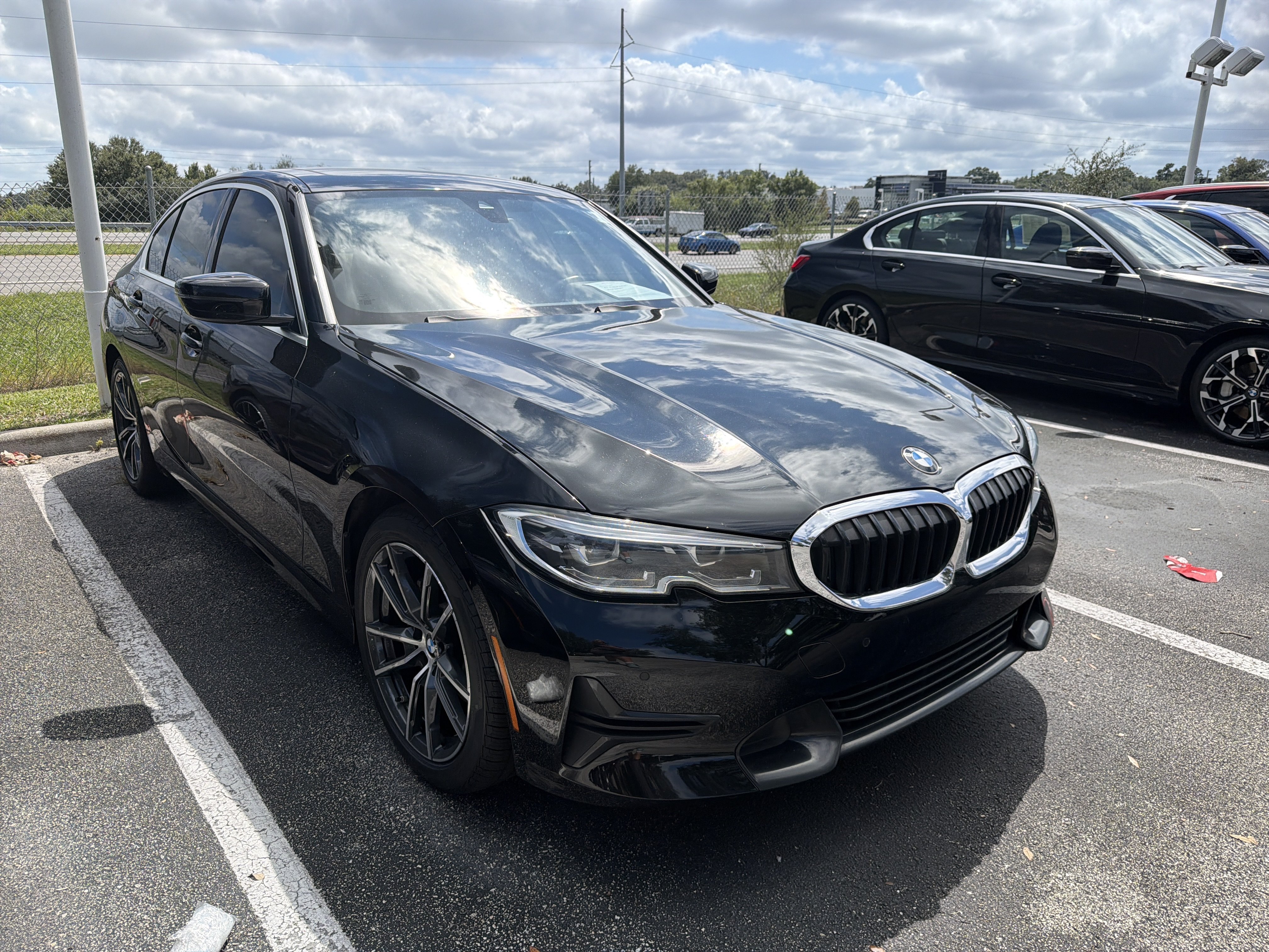 Used 2020 BMW 330i Sedan w/ Premium Package RWD image 1
