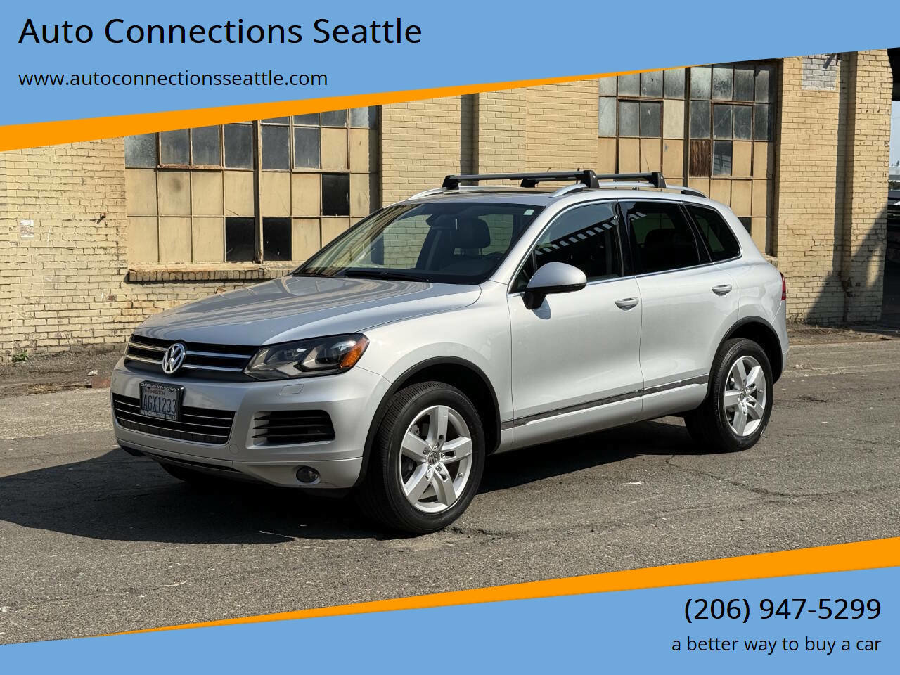 Used 2012 Volkswagen Touareg Sport image 1