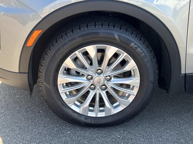 Certified 2024 Cadillac XT4 Luxury w/ Cold Weather Package AWD/4WD image 8