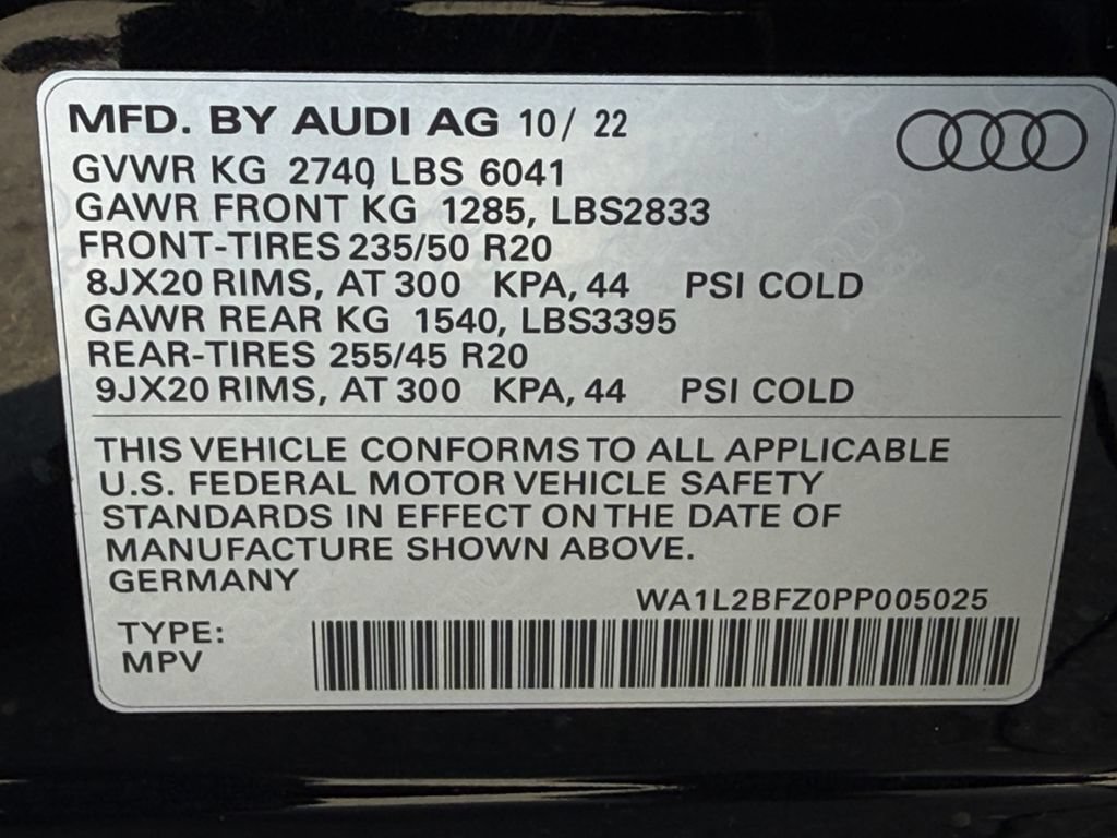 Used 2023 Audi Q4 e-tron Premium Plus w/ Premium Plus AWD/4WD image 24