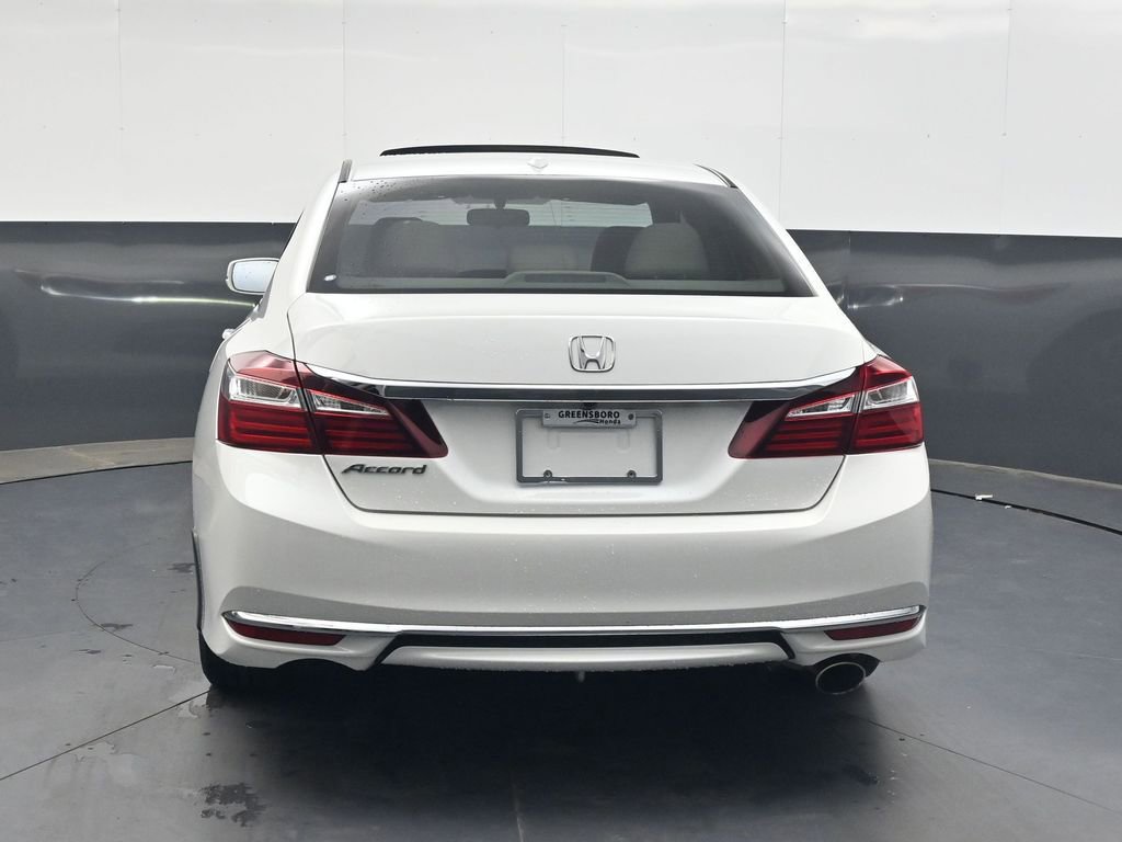 Used 2017 Honda Accord EX image 5